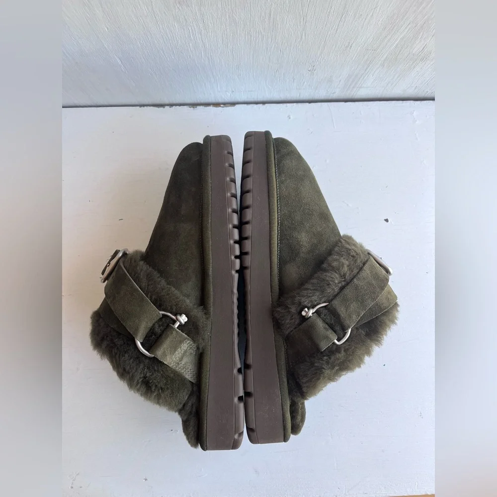 🔴SOLD🔴 BURBERRY Snug Genuine Shearling Clog 38- Loch - Picture 7 of 13